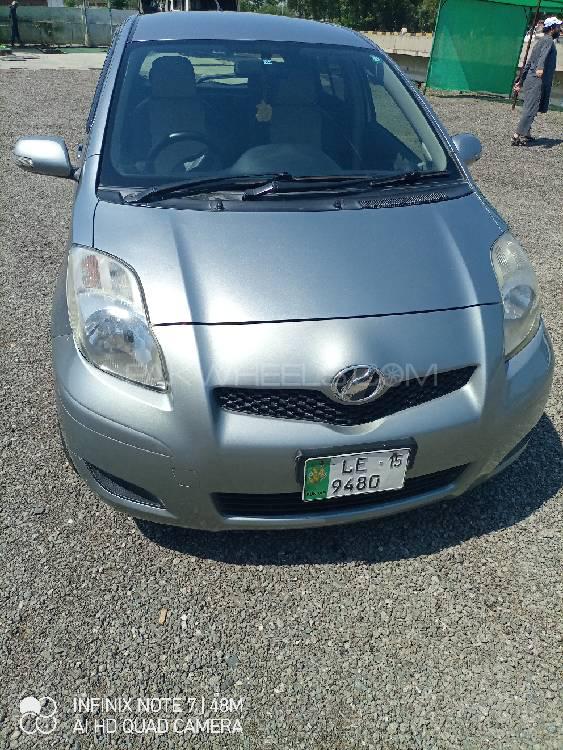 Toyota Vitz 2009 for Sale in Nowshera Image-1