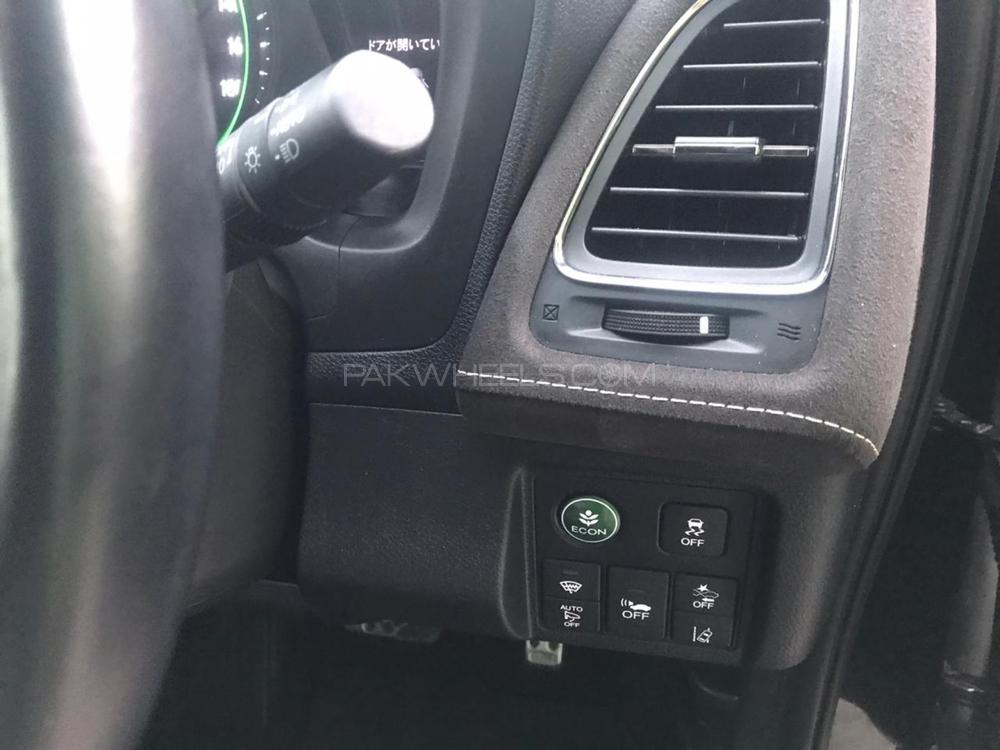 Honda Vezel 2016 for Sale in Karachi Honda Vezel 2016 for Sale in Karachi Image-7