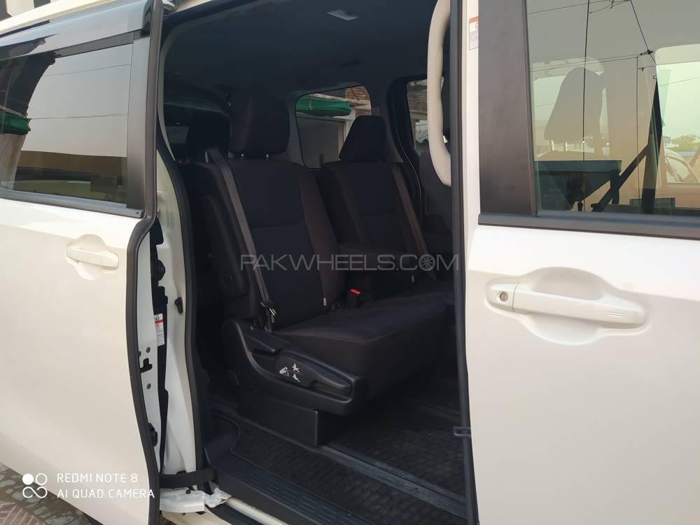 Toyota Noah 2015 for Sale in Peshawar Toyota Noah 2015 for Sale in Peshawar Image-17