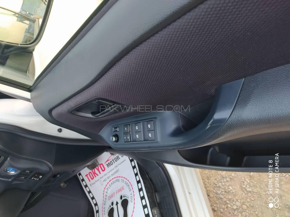 Toyota Noah 2015 for Sale in Peshawar Toyota Noah 2015 for Sale in Peshawar Image-13