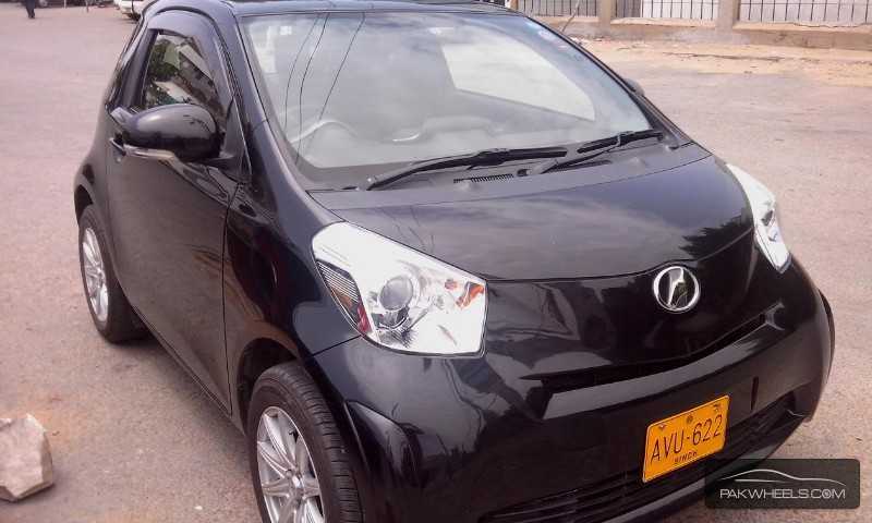 Toyota iQ 2009 for Sale in Karachi Image-1