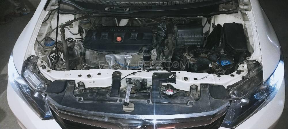 Honda Civic 2014 for Sale in Peshawar Honda Civic 2014 for Sale in Peshawar Image-9