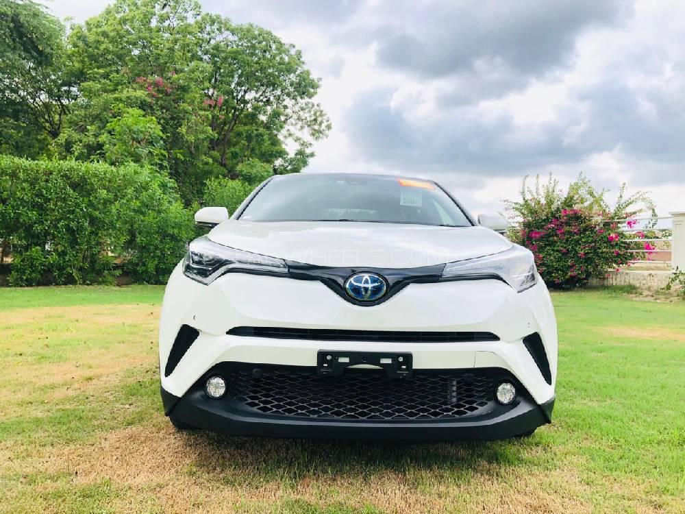 Toyota C-HR 2017 for Sale in Sahiwal Image-1