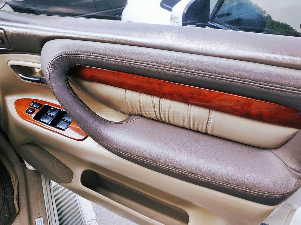Toyota Land Cruiser 2002 for Sale in Rawalpindi Toyota Land Cruiser 2002 for Sale in Rawalpindi Image-9