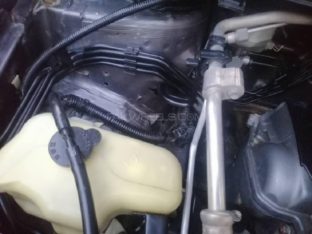 Toyota Corolla 2015 for Sale in Lahore Toyota Corolla 2015 for Sale in Lahore Image-13