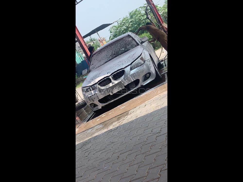 بی ایم ڈبلیو 5 سیریز 2005 for Sale in اسلام آباد بی ایم ڈبلیو 5 سیریز 2005 for Sale in اسلام آباد Image-12