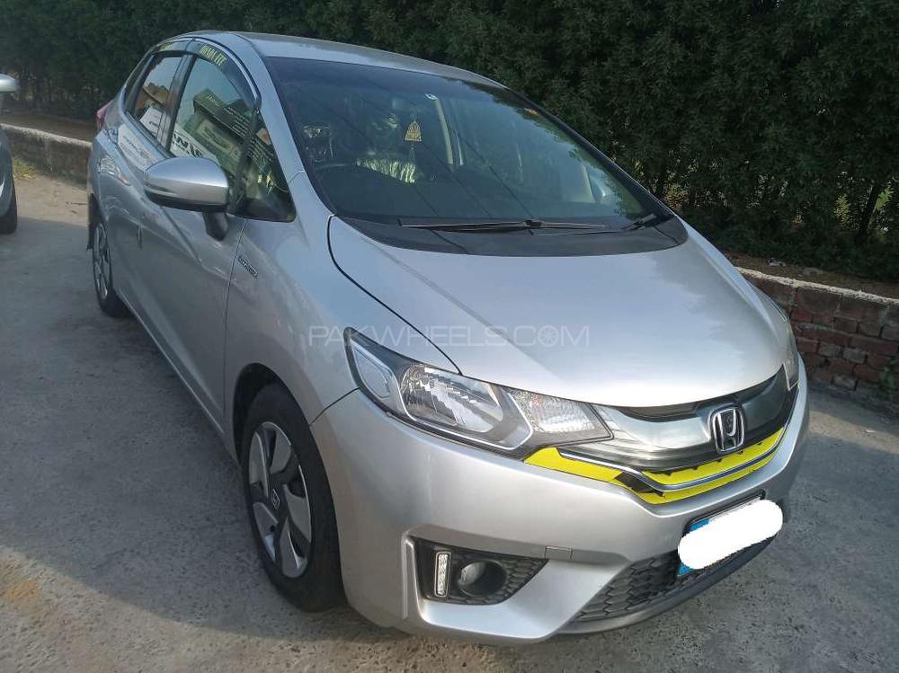 Honda Fit 2015 for Sale in Gujranwala Honda Fit 2015 for Sale in Gujranwala Image-2