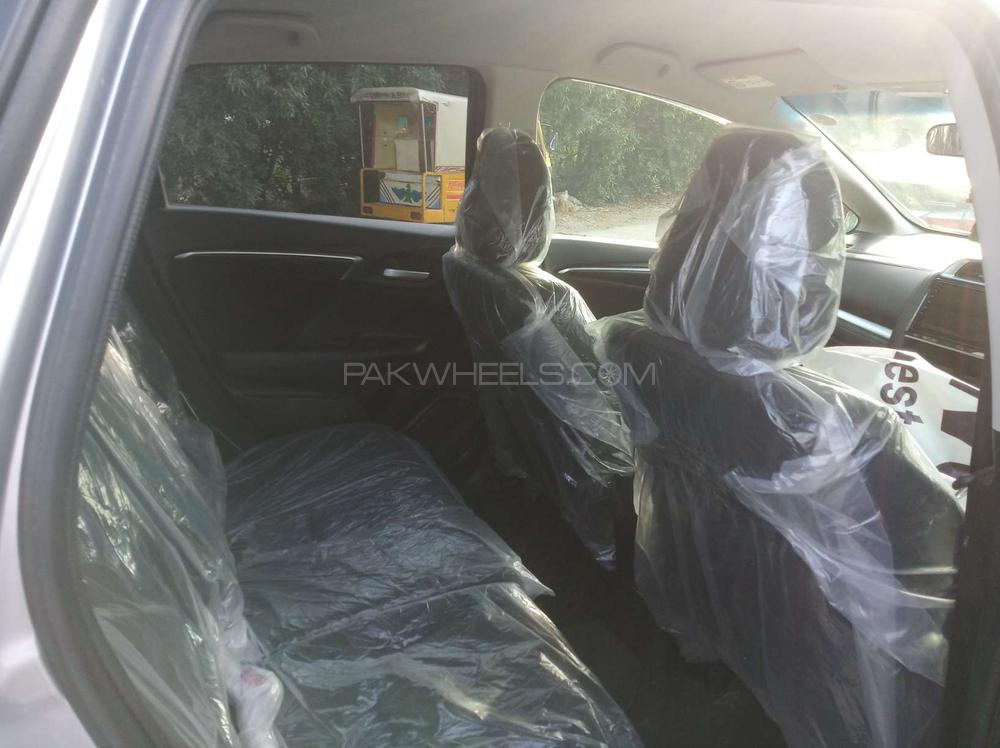 Honda Fit 2015 for Sale in Gujranwala Honda Fit 2015 for Sale in Gujranwala Image-8