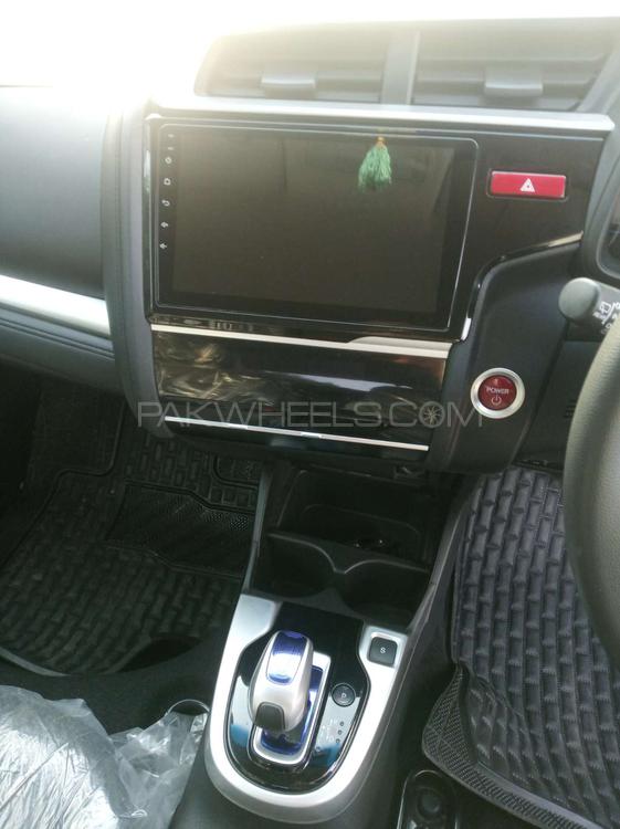 Honda Fit 2015 for Sale in Gujranwala Honda Fit 2015 for Sale in Gujranwala Image-12
