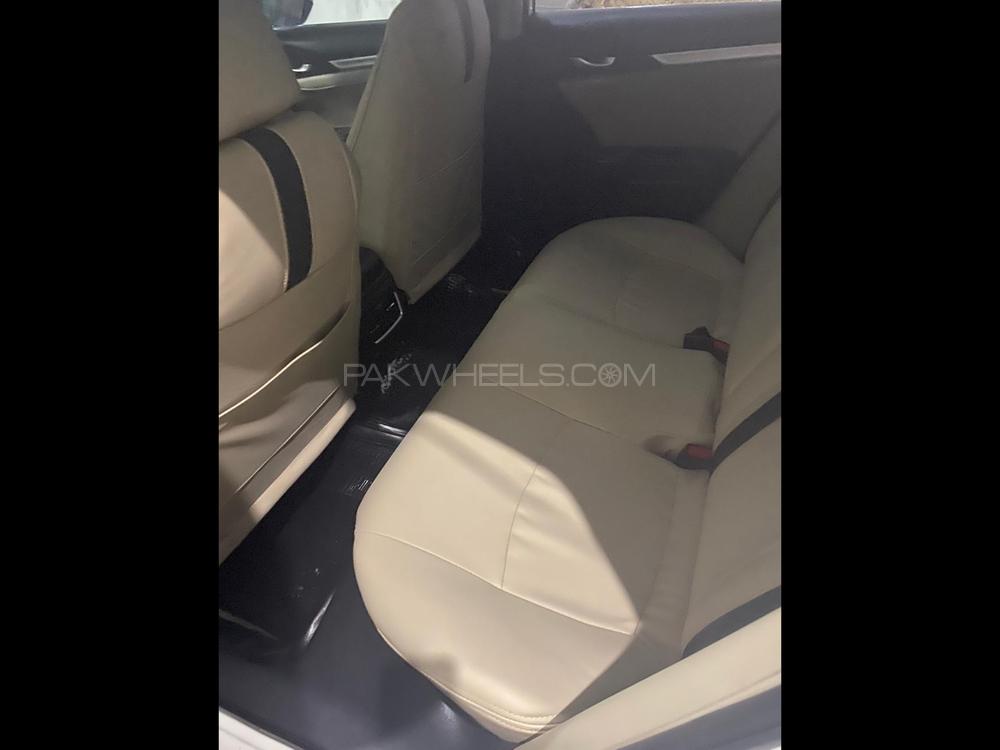 Honda Civic 2017 for Sale in Multan Honda Civic 2017 for Sale in Multan Image-7