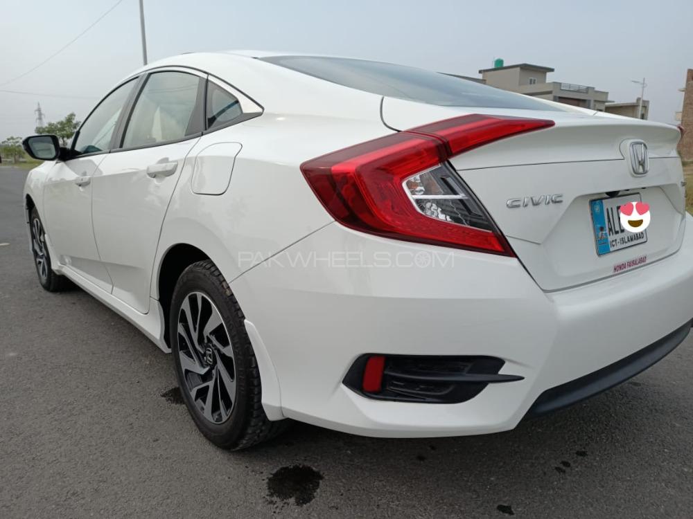ہونڈا سوک 2018 for Sale in ڈیرہ اسماعیل خان ہونڈا سوک 2018 for Sale in ڈیرہ اسماعیل خان Image-10