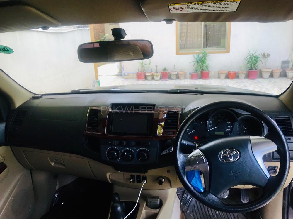 ٹویوٹا ہائیلکس 2014 for Sale in لاہور ٹویوٹا ہائیلکس 2014 for Sale in لاہور Image-3