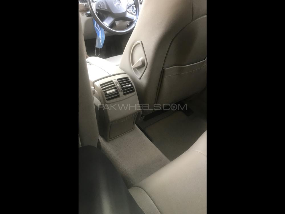 مرسڈیز بینز ای کلاس 2011 for Sale in ملتان مرسڈیز بینز ای کلاس 2011 for Sale in ملتان Image-11
