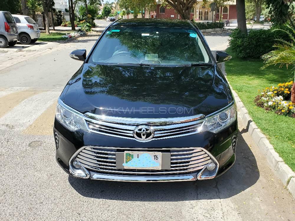 Toyota Camry 2012 for Sale in Lahore Image-1