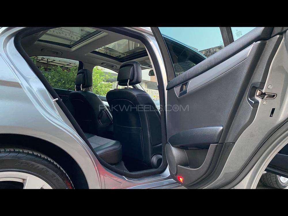 مرسڈیز بینز سی کلاس 2013 for Sale in اسلام آباد مرسڈیز بینز سی کلاس 2013 for Sale in اسلام آباد Image-18