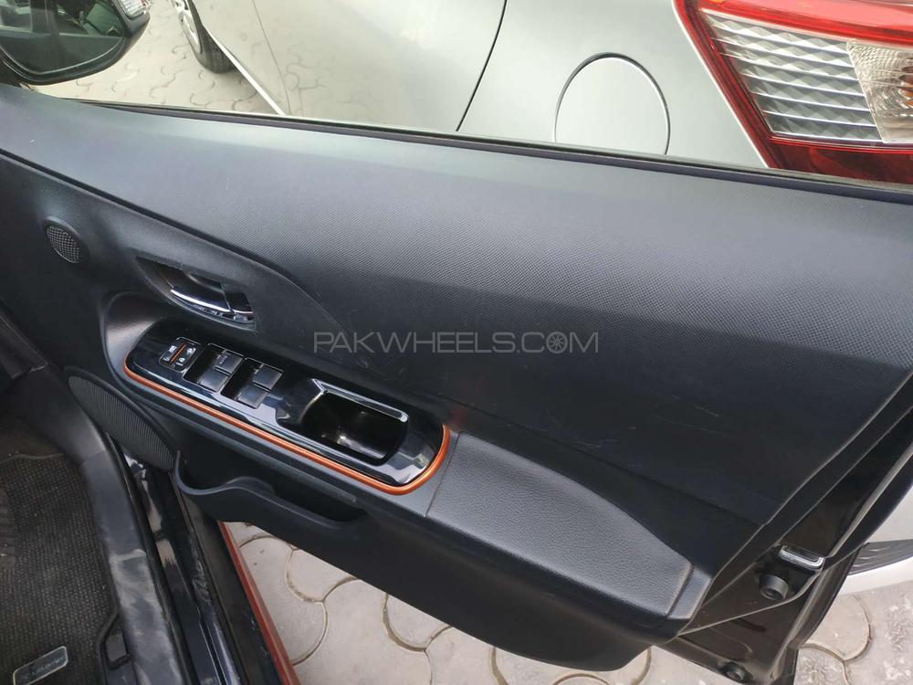 Toyota Aqua 2015 for Sale in Rawalpindi Toyota Aqua 2015 for Sale in Rawalpindi Image-9