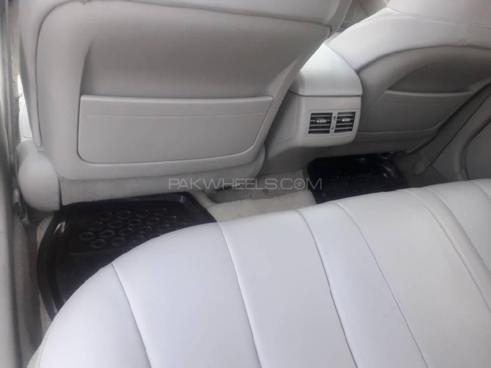ٹویوٹا کیمری 2006 for Sale in گجرانوالہ ٹویوٹا کیمری 2006 for Sale in گجرانوالہ Image-3