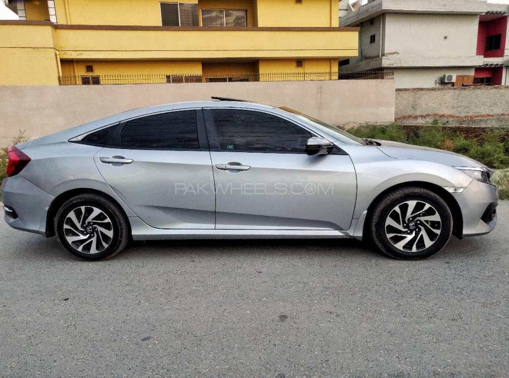 Honda Civic 2017 for Sale in Multan Honda Civic 2017 for Sale in Multan Image-6