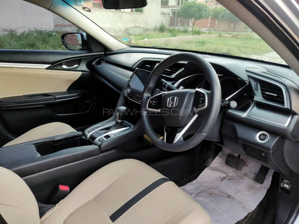 Honda Civic 2017 for Sale in Multan Honda Civic 2017 for Sale in Multan Image-13