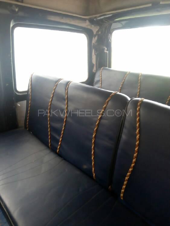 Suzuki Bolan 2011 for Sale in Sargodha Suzuki Bolan 2011 for Sale in Sargodha Image-2