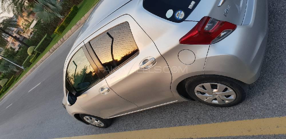 Toyota Vitz 2015 for Sale in Rawalpindi Toyota Vitz 2015 for Sale in Rawalpindi Image-7