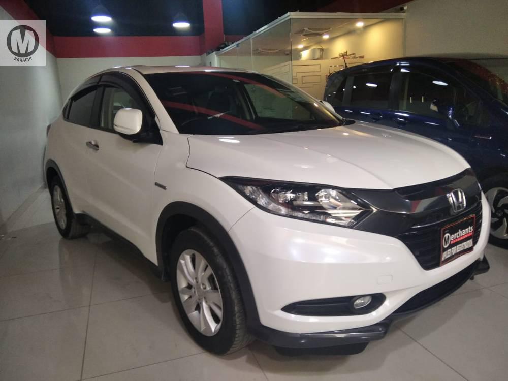 Honda Vezel 2015 for Sale in Karachi Image-1