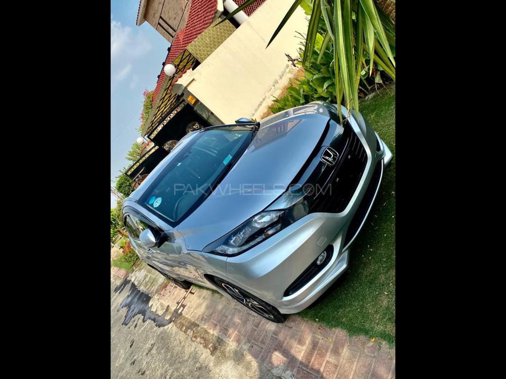 Honda Vezel 2014 for Sale in Lahore Image-1
