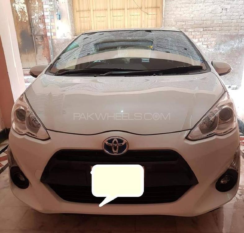 Toyota Aqua 2015 for Sale in Peshawar Image-1