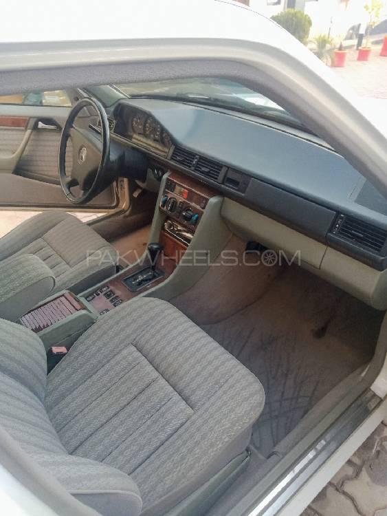 مرسڈیز بینز ای کلاس 1992 for Sale in پشاور مرسڈیز بینز ای کلاس 1992 for Sale in پشاور Image-6