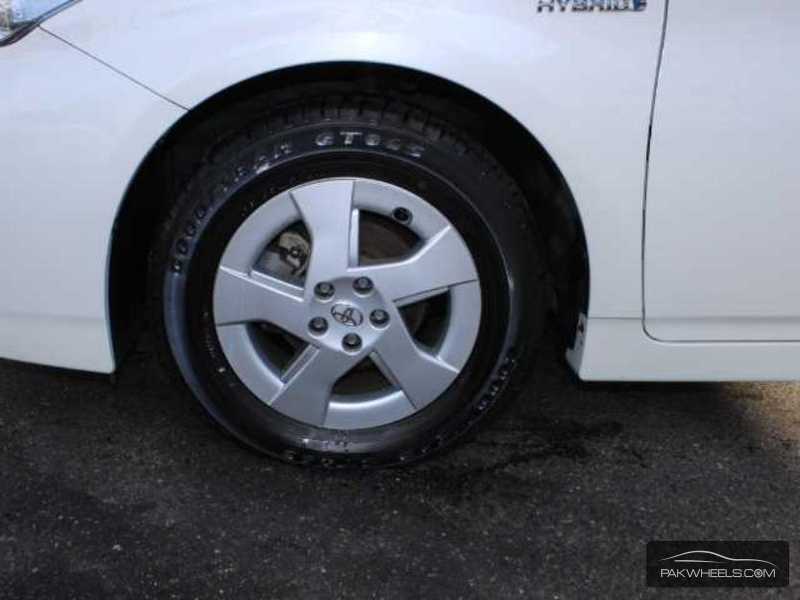 Toyota Prius Wheel Covers  Image-1