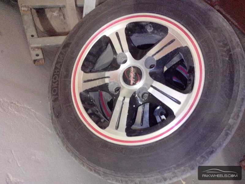 tyres and rims sale Karachi Image-1