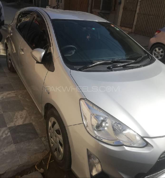 Toyota Aqua 2015 for Sale in Peshawar Image-1