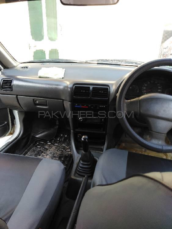 Suzuki Cultus 2001 for Sale in Dera ismail khan Suzuki Cultus 2001 for Sale in Dera ismail khan Image-2