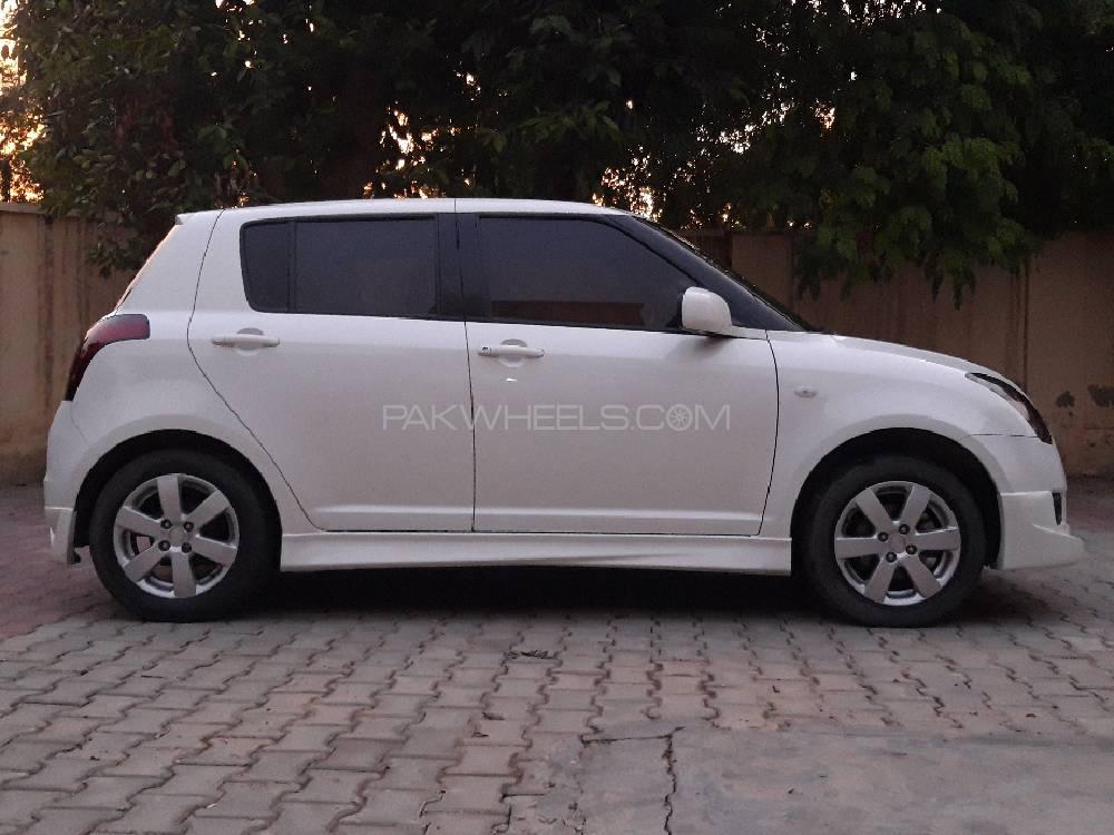 سوزوکی سوئفٹ 2017 for Sale in ملتان سوزوکی سوئفٹ 2017 for Sale in ملتان Image-10