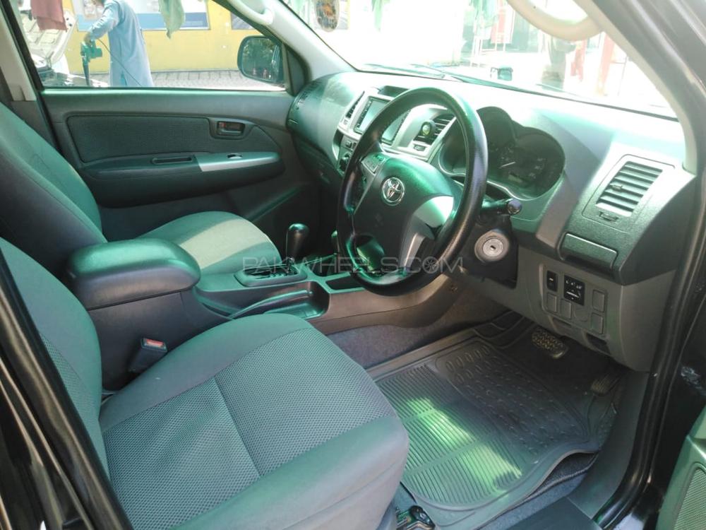 Toyota Hilux 2013 for Sale in Islamabad Toyota Hilux 2013 for Sale in Islamabad Image-2