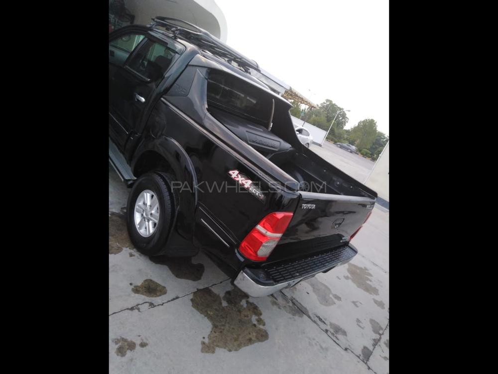 Toyota Hilux 2013 for Sale in Islamabad Toyota Hilux 2013 for Sale in Islamabad Image-4