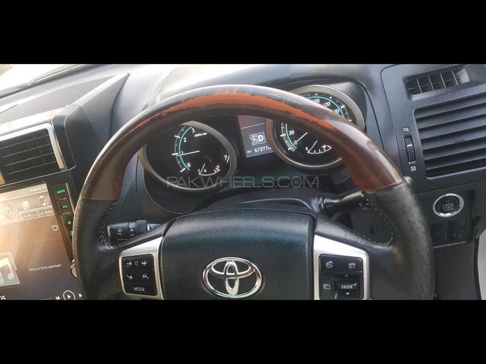 Toyota Prado 2009 for Sale in Peshawar Toyota Prado 2009 for Sale in Peshawar Image-6