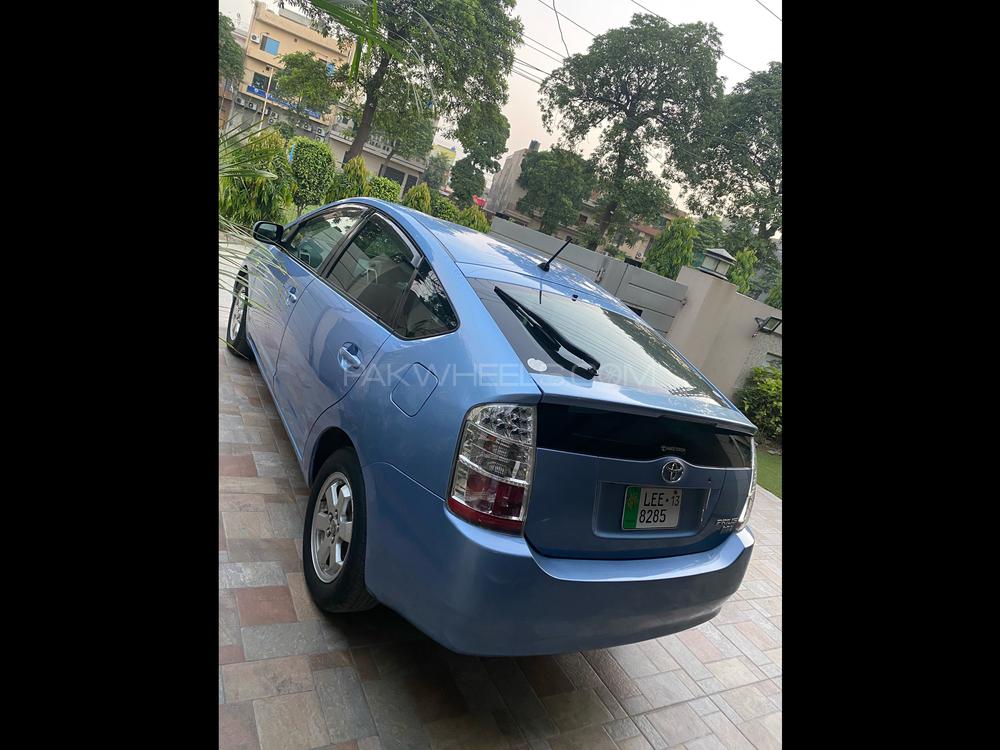 Toyota Prius 2007 for Sale in Lahore Toyota Prius 2007 for Sale in Lahore Image-9