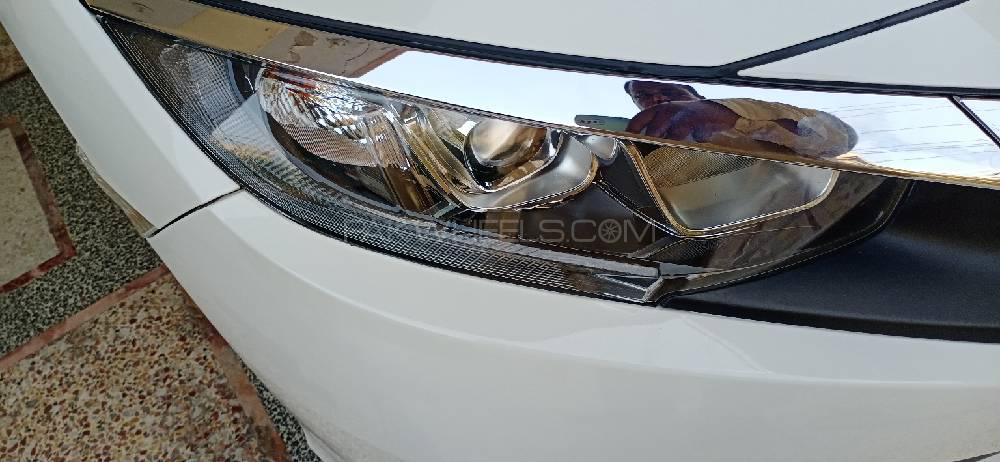 Honda Civic 2018 for Sale in Faisalabad Honda Civic 2018 for Sale in Faisalabad Image-3