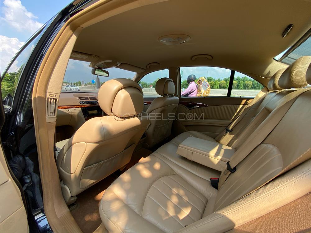 Mercedes Benz E Class 2009 for Sale in Lahore Mercedes Benz E Class 2009 for Sale in Lahore Image-19