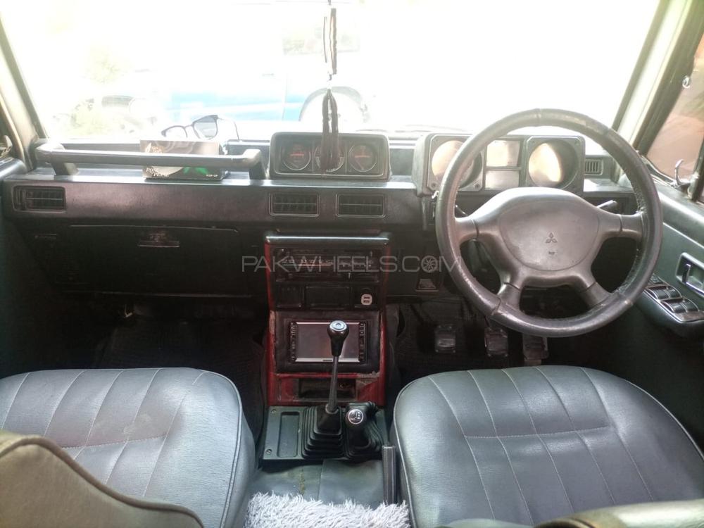 Mitsubishi Pajero 1988 for Sale in Lahore Mitsubishi Pajero 1988 for Sale in Lahore Image-8