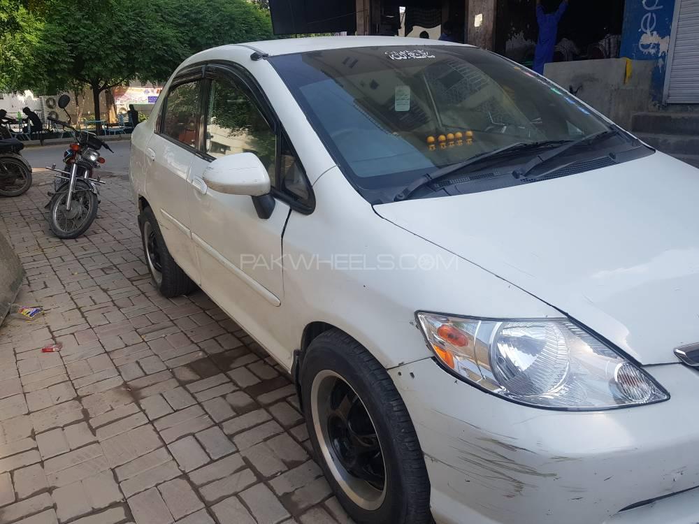Honda City 2005 for Sale in Lahore Image-1