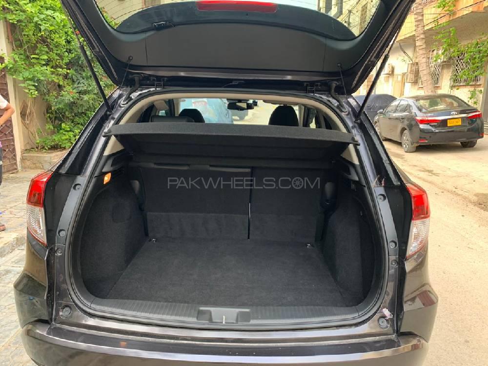 Honda Vezel 2015 for Sale in Karachi Honda Vezel 2015 for Sale in Karachi Image-6