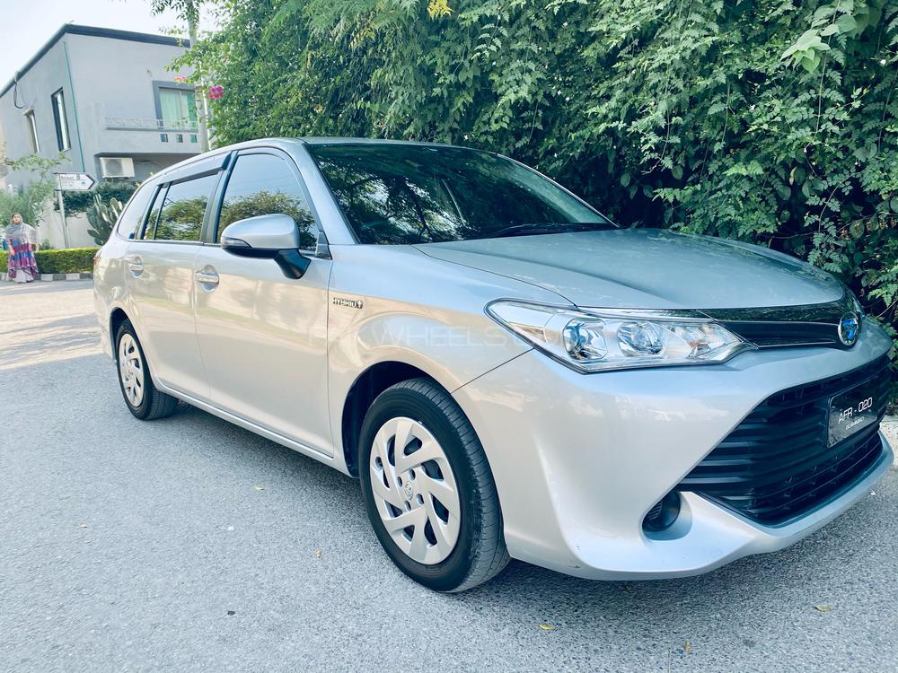 Toyota Corolla Fielder 2016 for Sale in Islamabad Image-1