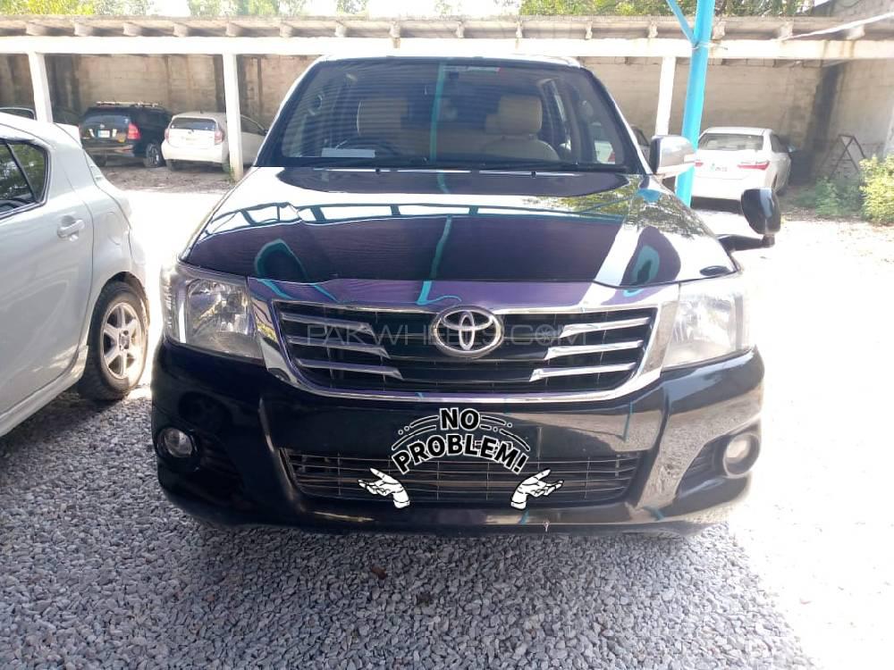 Toyota Hilux 2015 for Sale in Abbottabad Image-1