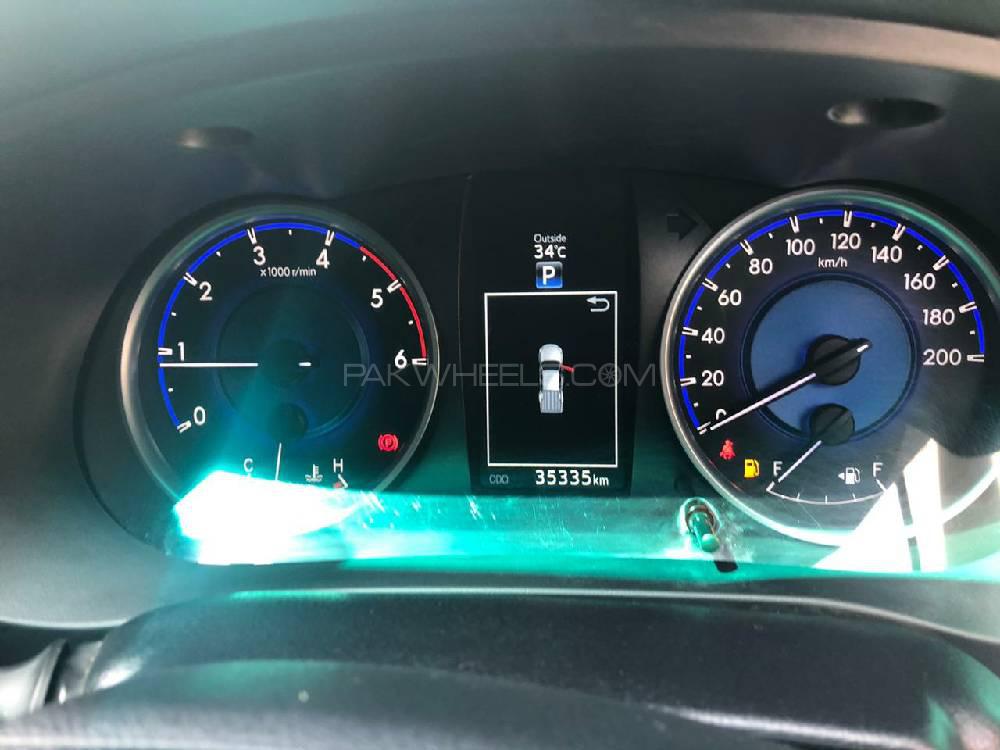 Toyota Hilux 2018 for Sale in Lahore Toyota Hilux 2018 for Sale in Lahore Image-4
