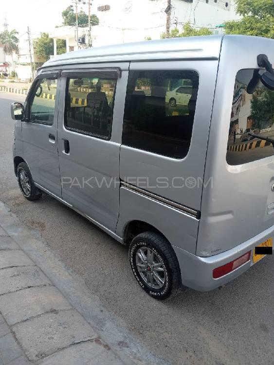 Daihatsu Hijet 2011 for Sale in Karachi Image-1