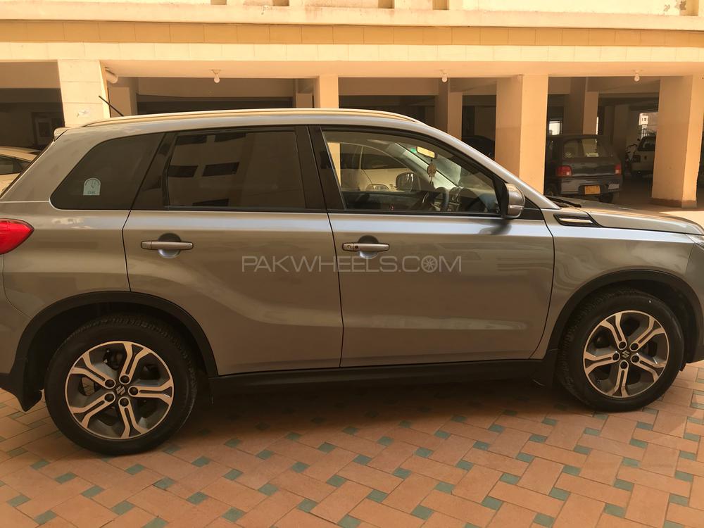 Suzuki Vitara 2017 for Sale in Karachi Suzuki Vitara 2017 for Sale in Karachi Image-6
