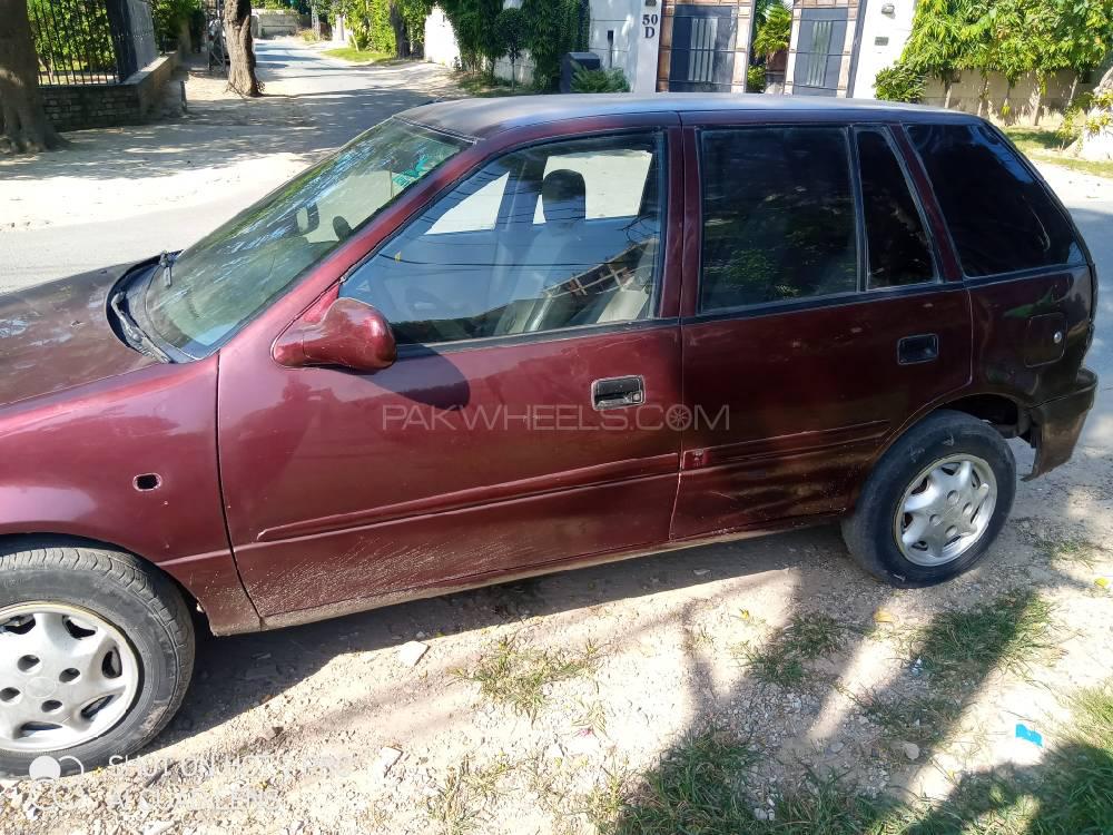 Suzuki Cultus 2000 for Sale in Lahore Suzuki Cultus 2000 for Sale in Lahore Image-3