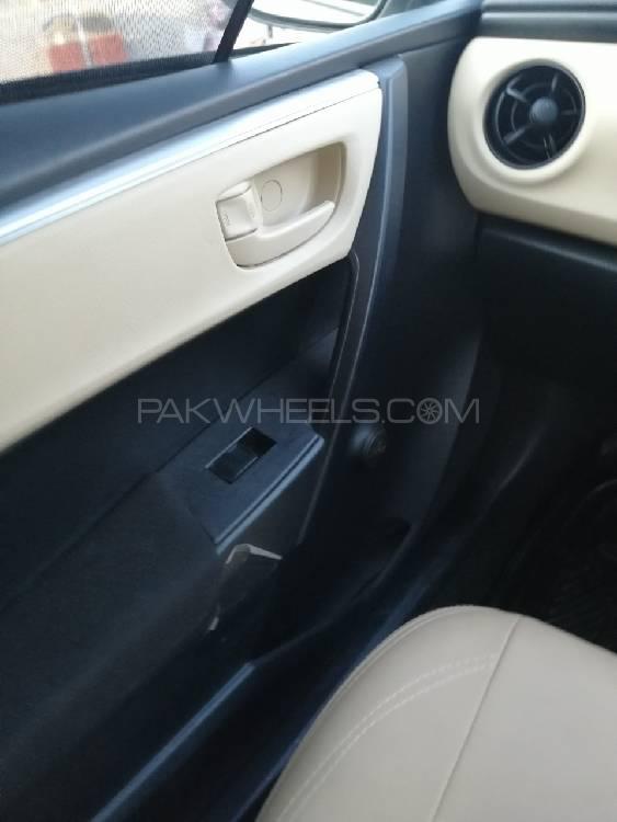 Toyota Corolla 2019 for Sale in Multan Toyota Corolla 2019 for Sale in Multan Image-14